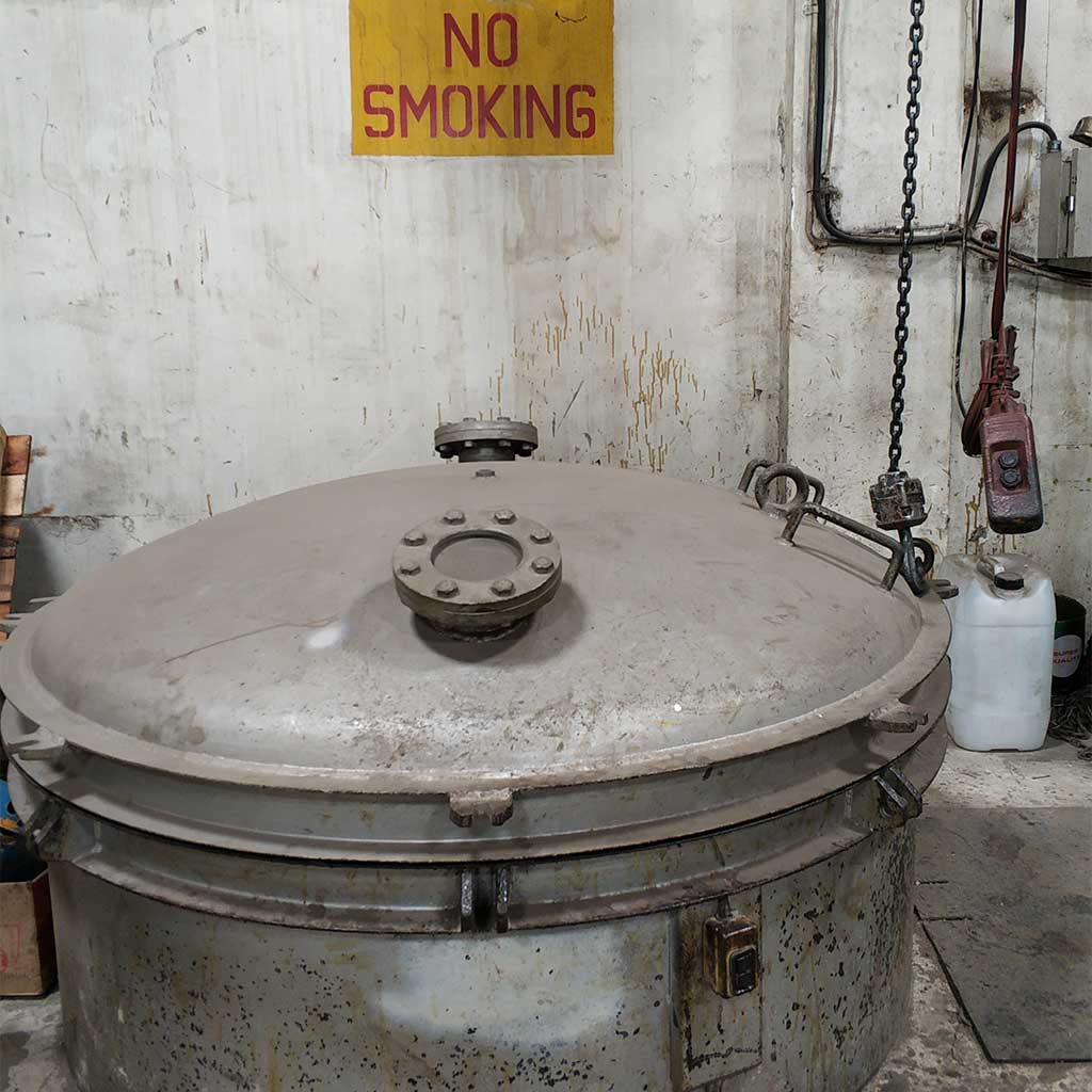Varnish Tank